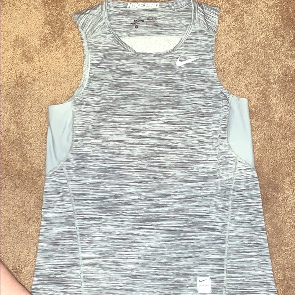 Nike pro fitted tank top